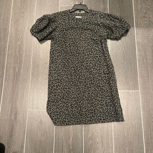 T shirt Dress with puff sleeve. Brand new. Never worn. Retails for 150.